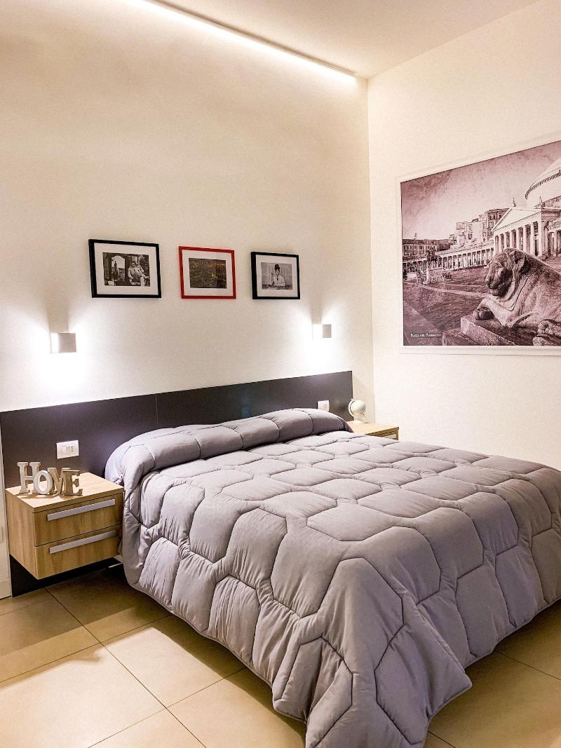 Napoli Squares Suites image