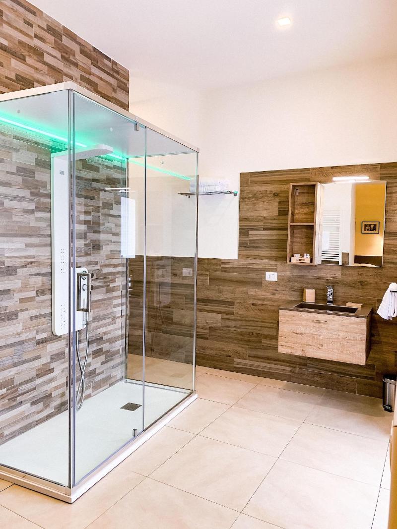 Napoli Squares Suites image
