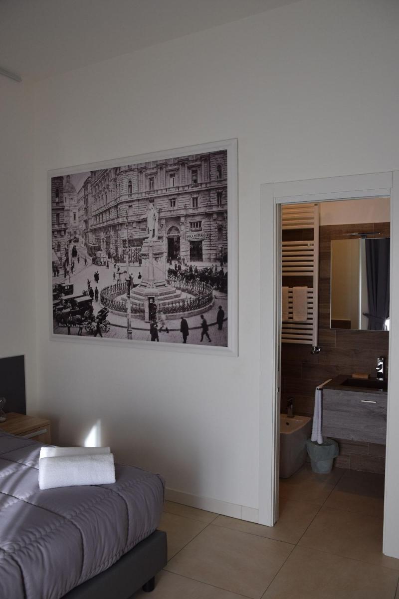 Napoli Squares Suites image