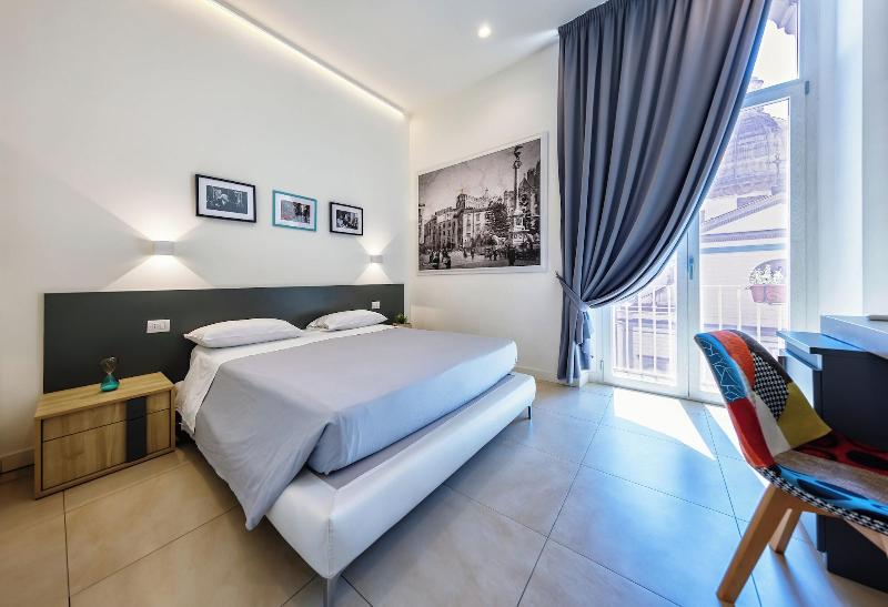 Napoli Squares Suites image