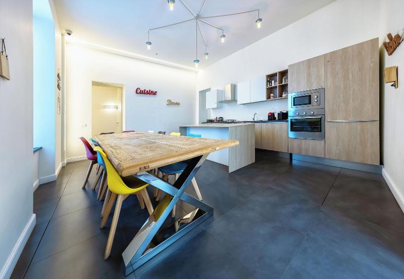 Napoli Squares Suites image