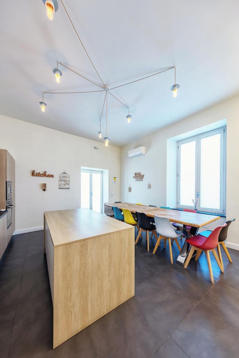 Napoli Squares Suites image
