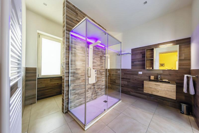 Napoli Squares Suites image