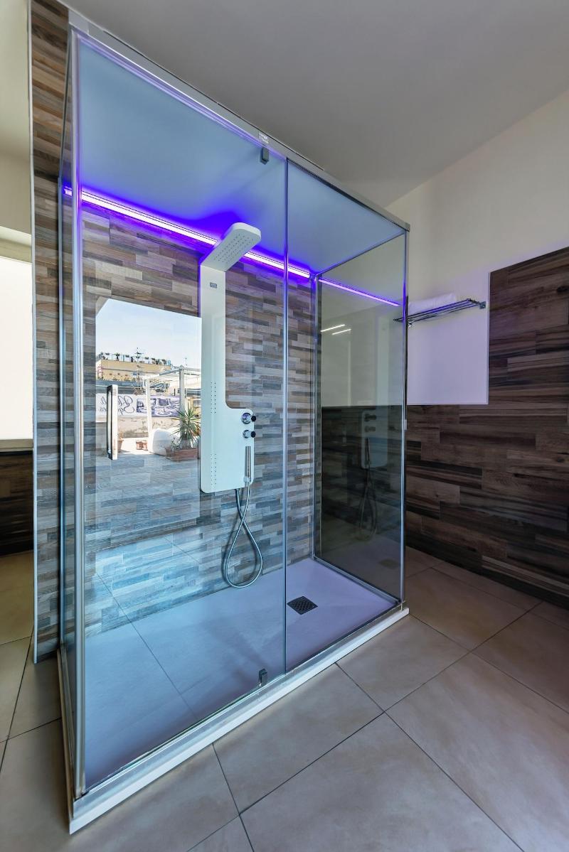 Napoli Squares Suites image