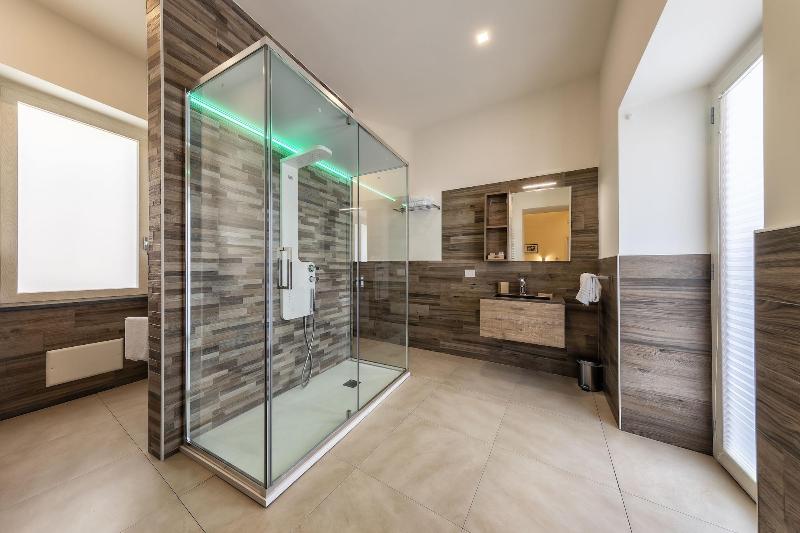 Napoli Squares Suites image