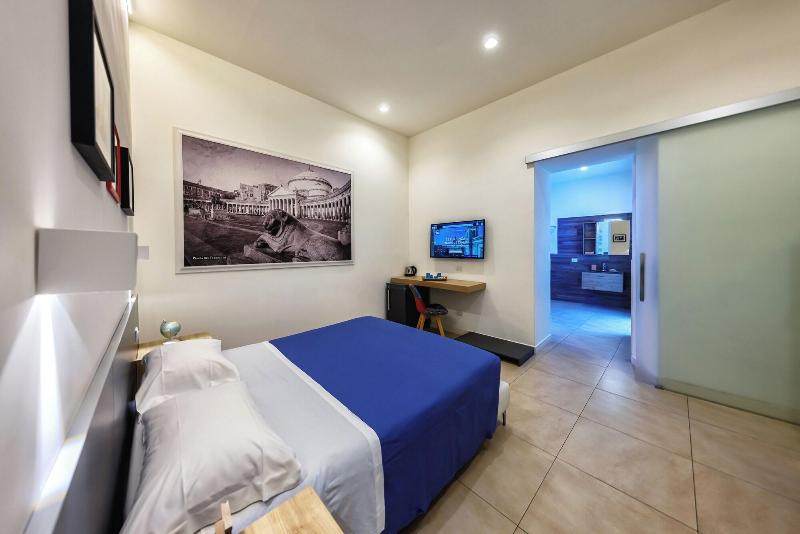 Napoli Squares Suites image