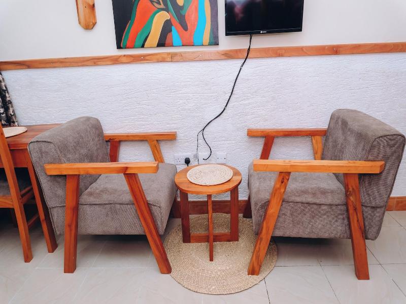 Arusha Giraffe Lodge image