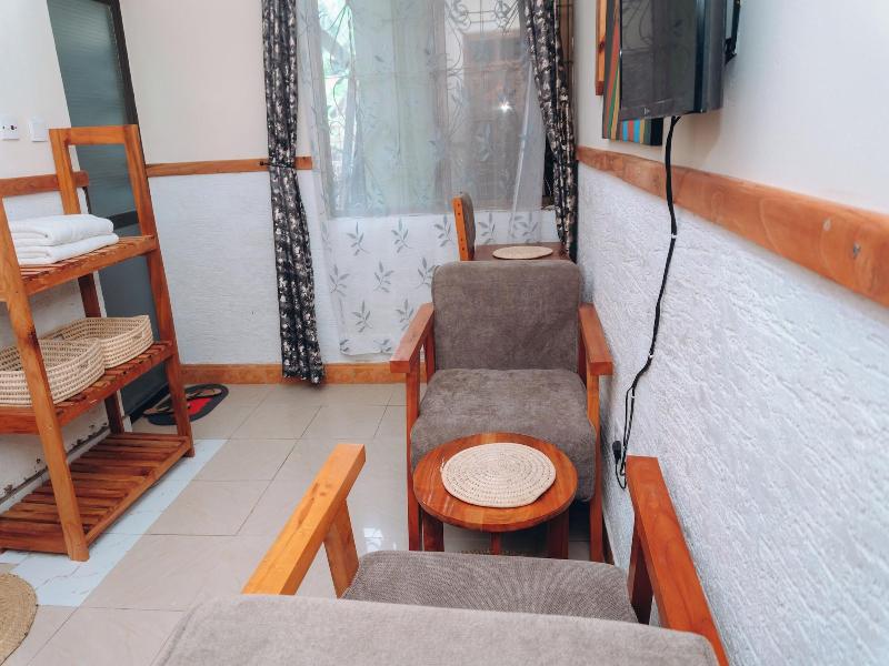 Arusha Giraffe Lodge image