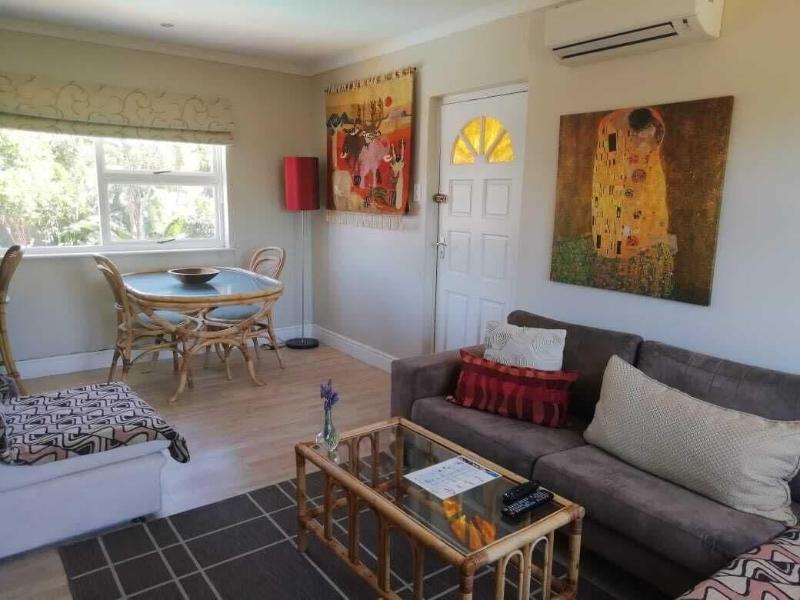 Maroela House image