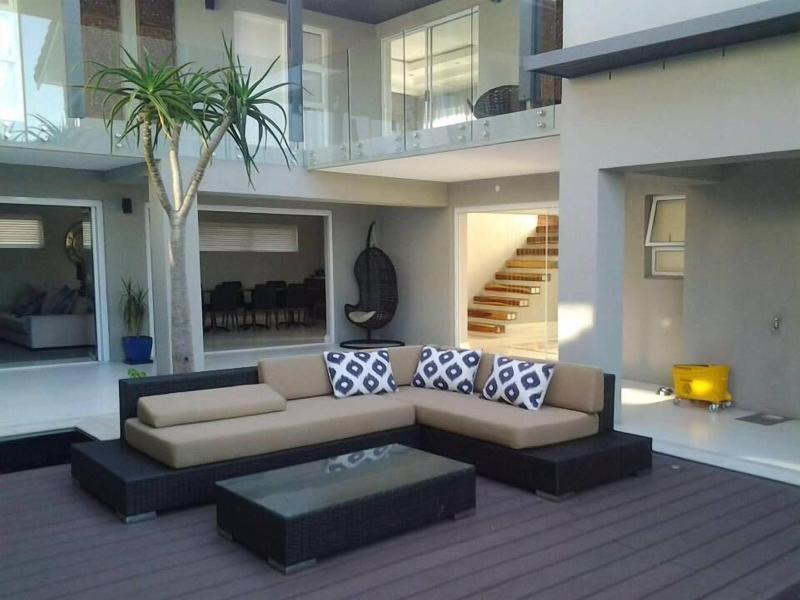 Grand Blue.D Boutique Guesthouse image