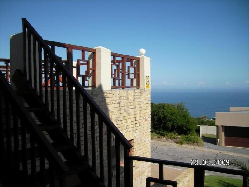 Blue Horizon Bay Guest House image