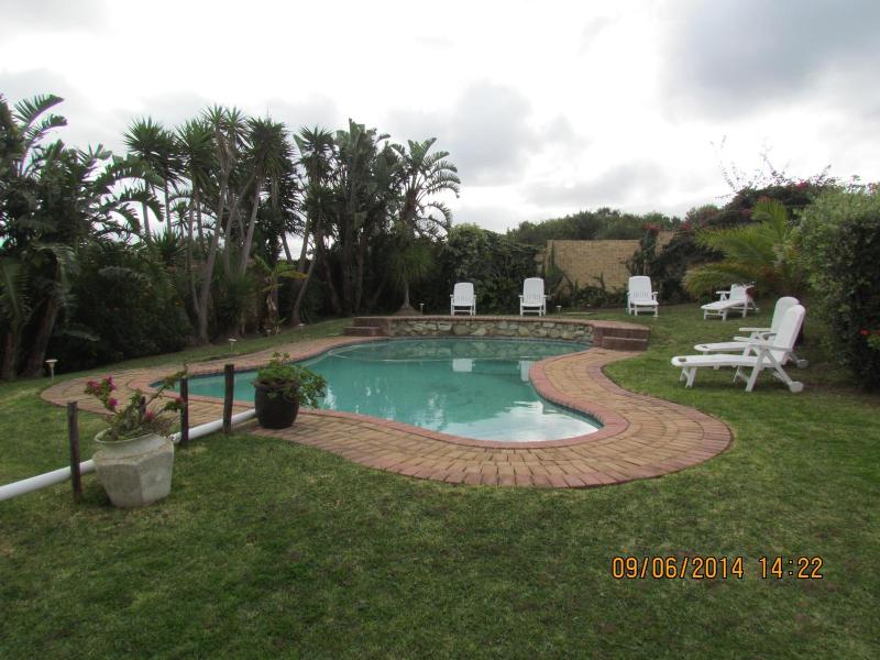 Blue Horizon Bay Guest House image