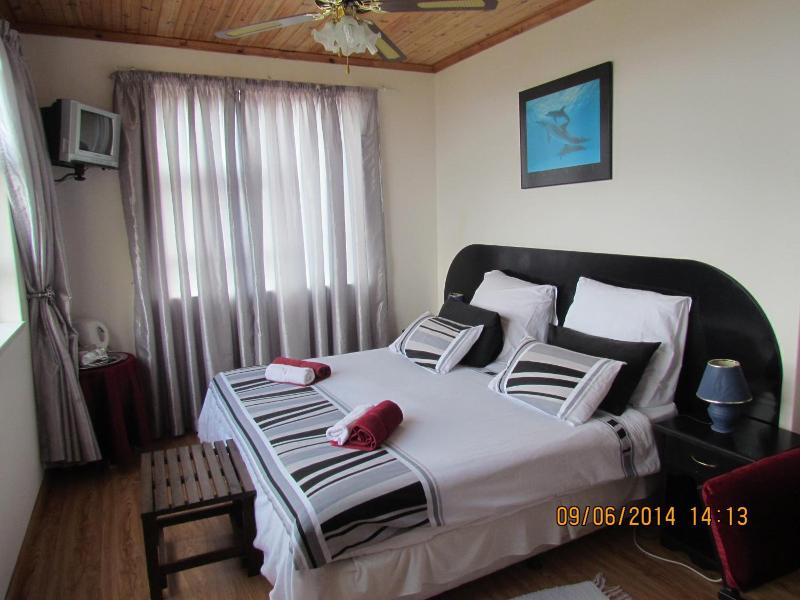 Blue Horizon Bay Guest House image