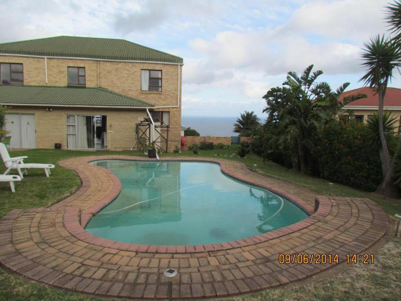 Blue Horizon Bay Guest House image