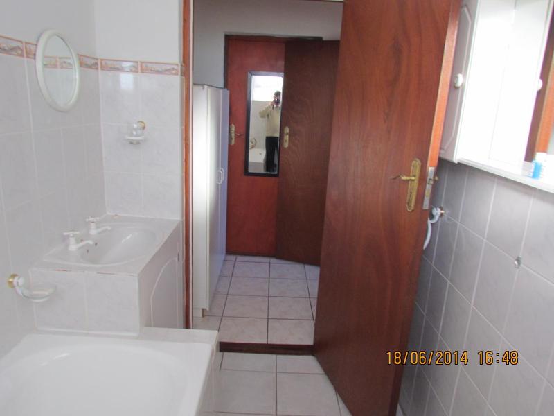 Blue Horizon Bay Guest House image