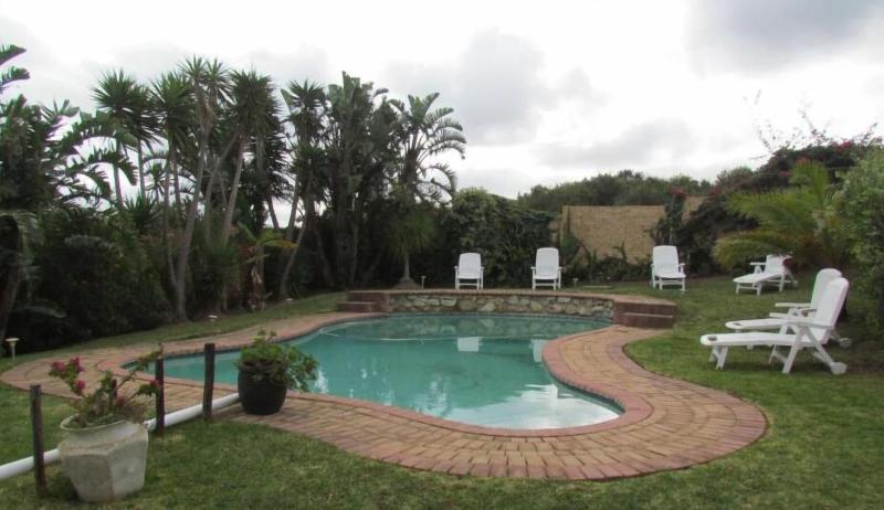 Blue Horizon Bay Guest House image