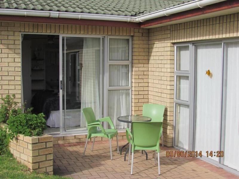 Blue Horizon Bay Guest House image