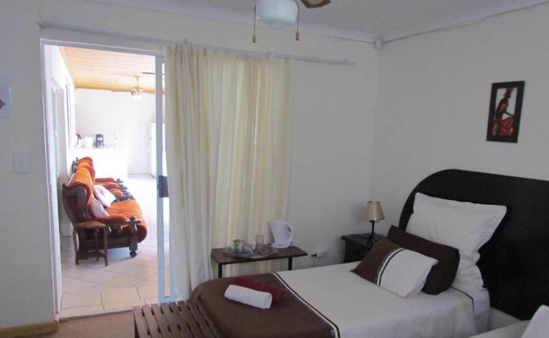Blue Horizon Bay Guest House image
