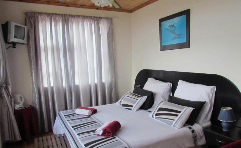 Blue Horizon Bay Guest House image