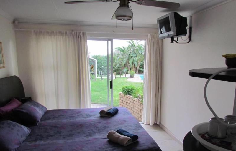 Blue Horizon Bay Guest House image
