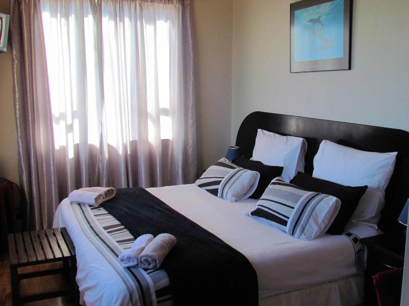 Blue Horizon Bay Guest House image