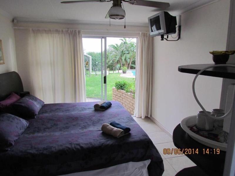Blue Horizon Bay Guest House image