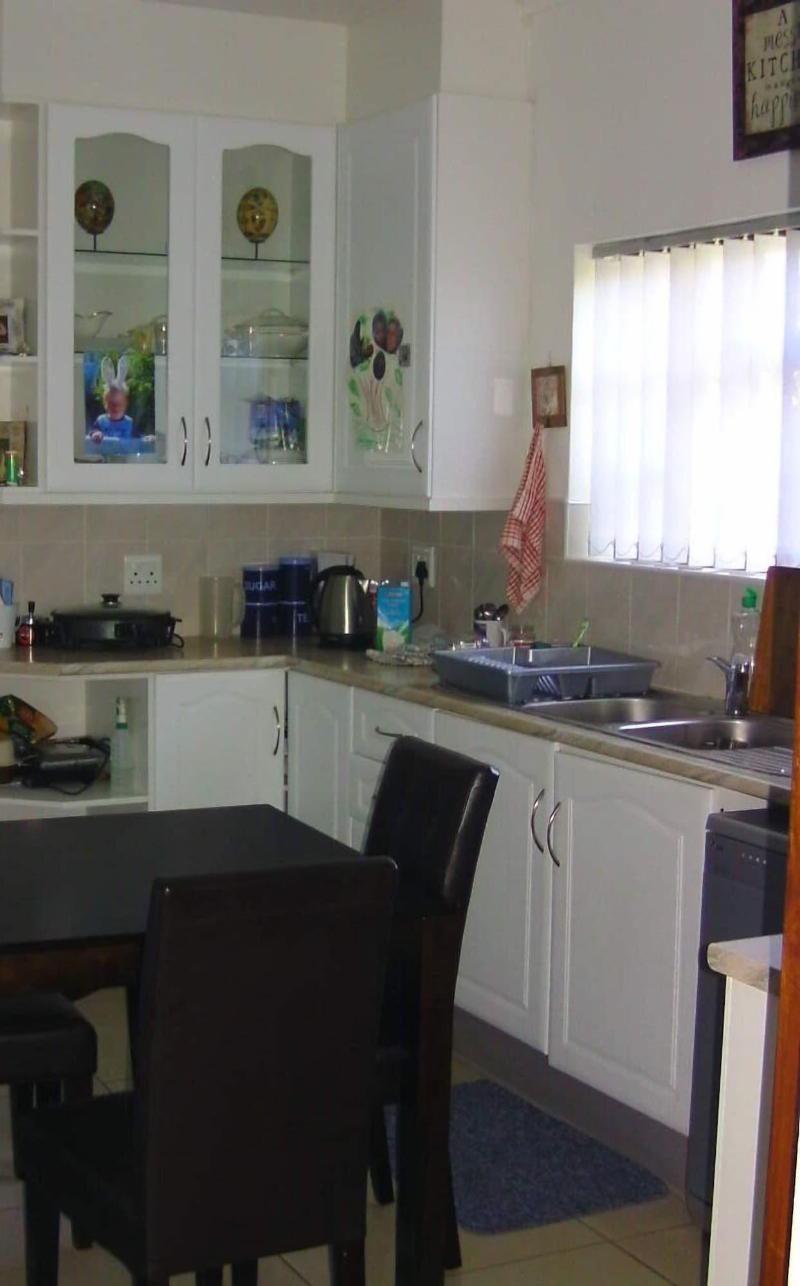 Amanzi Guest House image