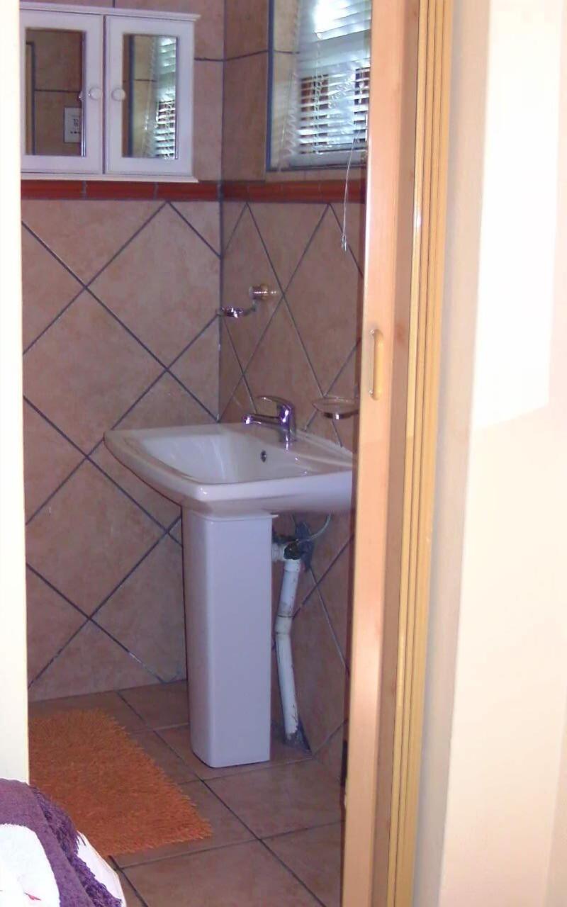 Amanzi Guest House image