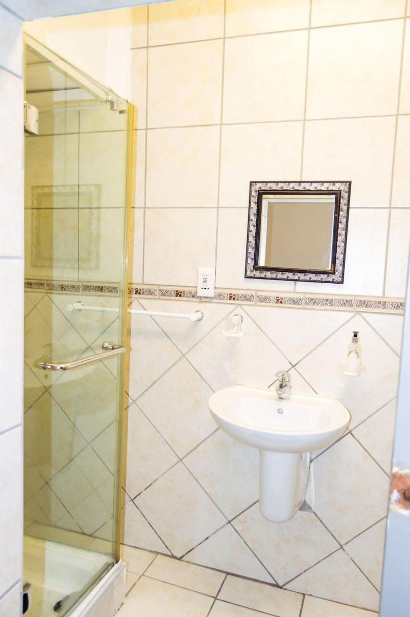 Amanzi Guest House image
