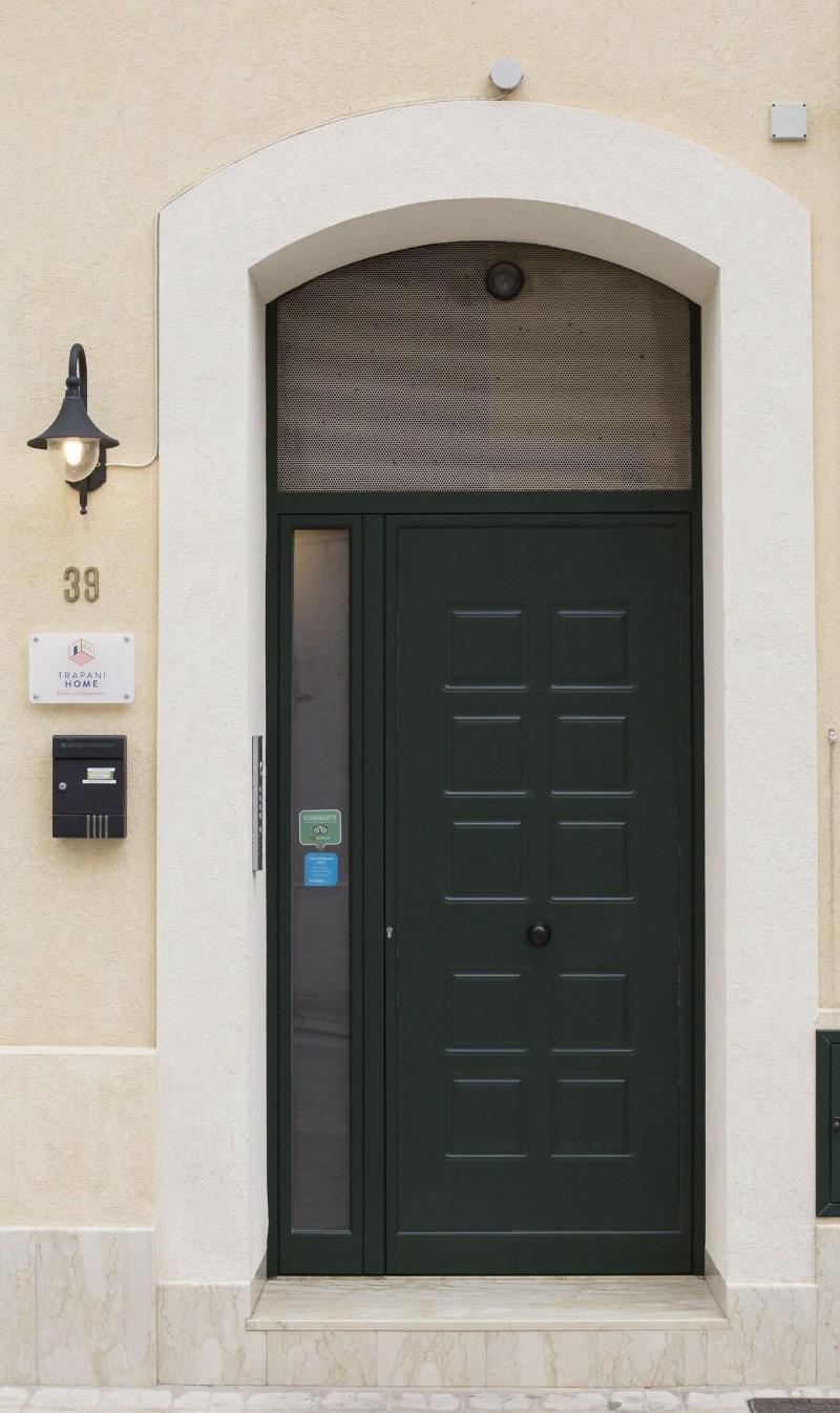 Trapani Home image