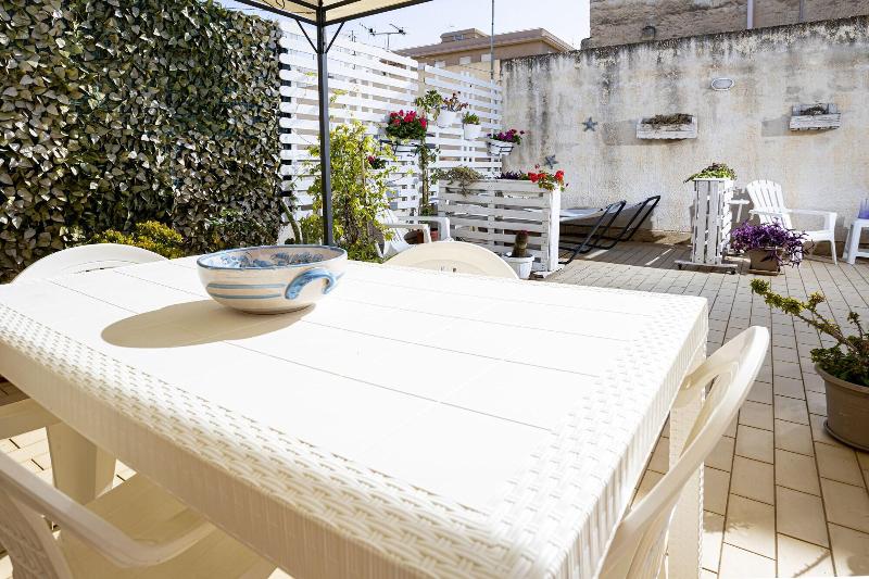 Trapani Home image