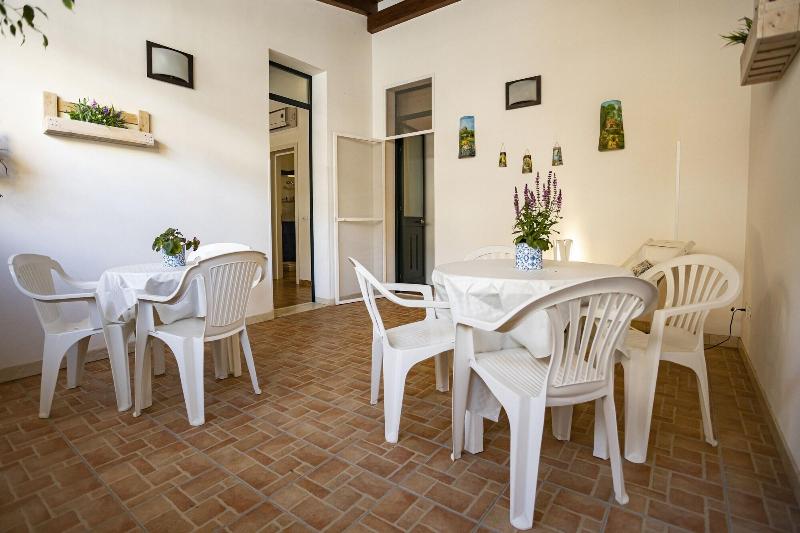 Trapani Home image