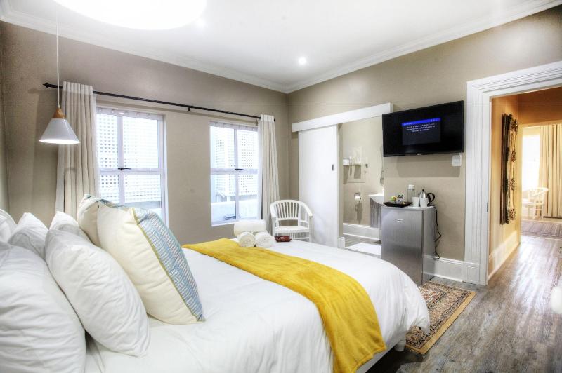 23 On Glen Guest House image