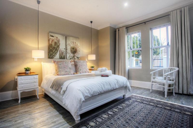 23 On Glen Guest House image