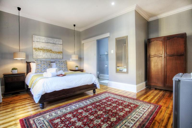 23 On Glen Guest House image