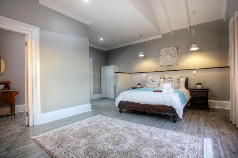 23 On Glen Guest House image