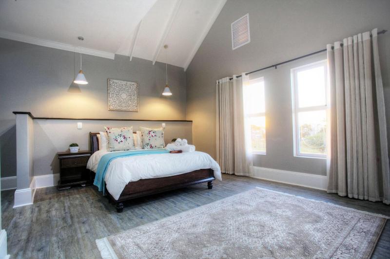 23 On Glen Guest House image