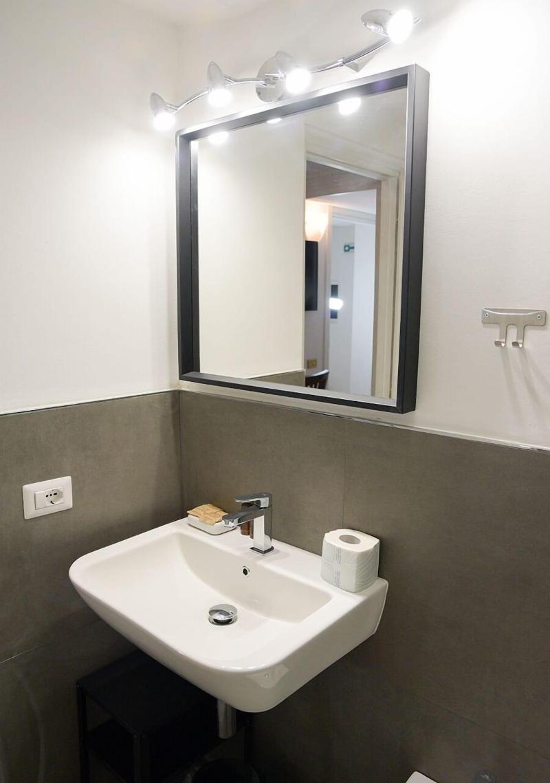 Farnese Suite Dream S&AR image