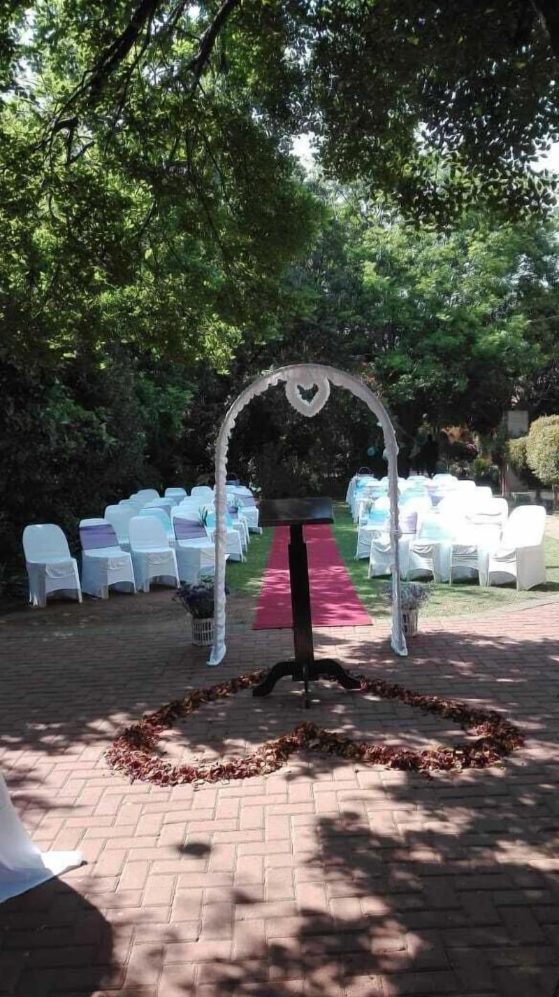 Elizabeth Lodge image