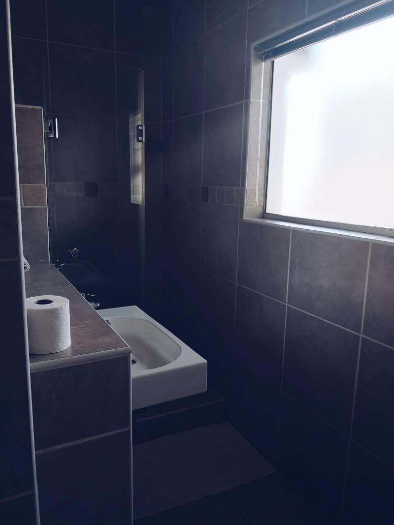 Elizabeth Lodge image