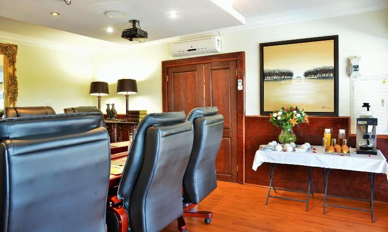 Stirling Manor Boutique Guest House image