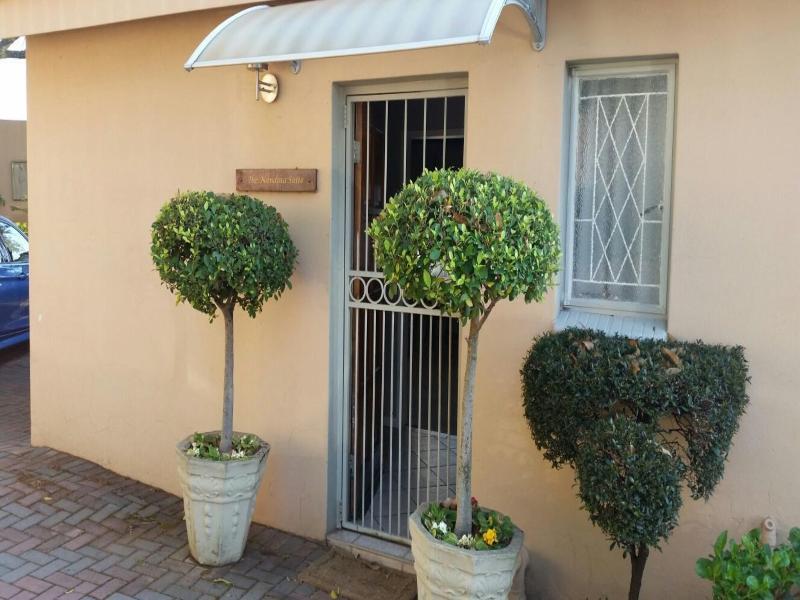 Royal Ridge Guest House And Apartments image