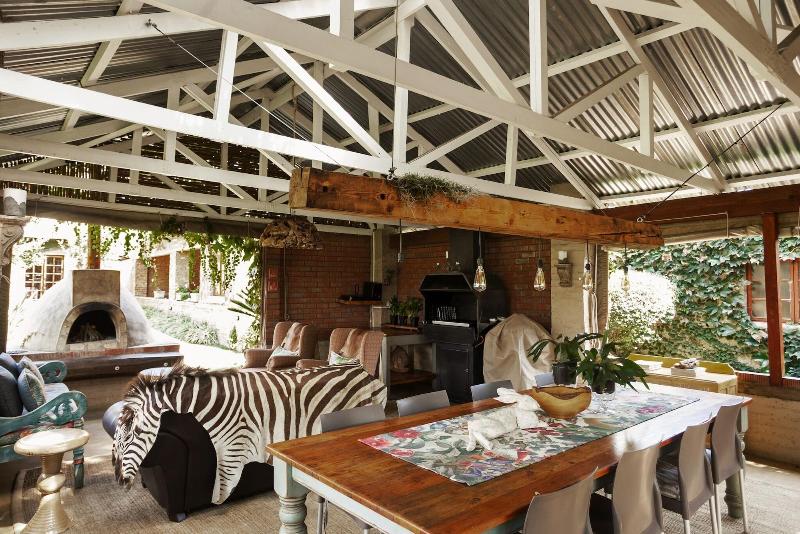 Town And Country Guest House