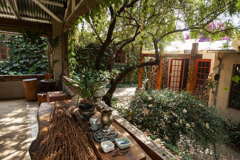 Town And Country Guest House