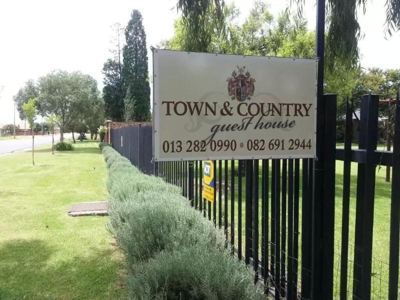 Town And Country Guest House