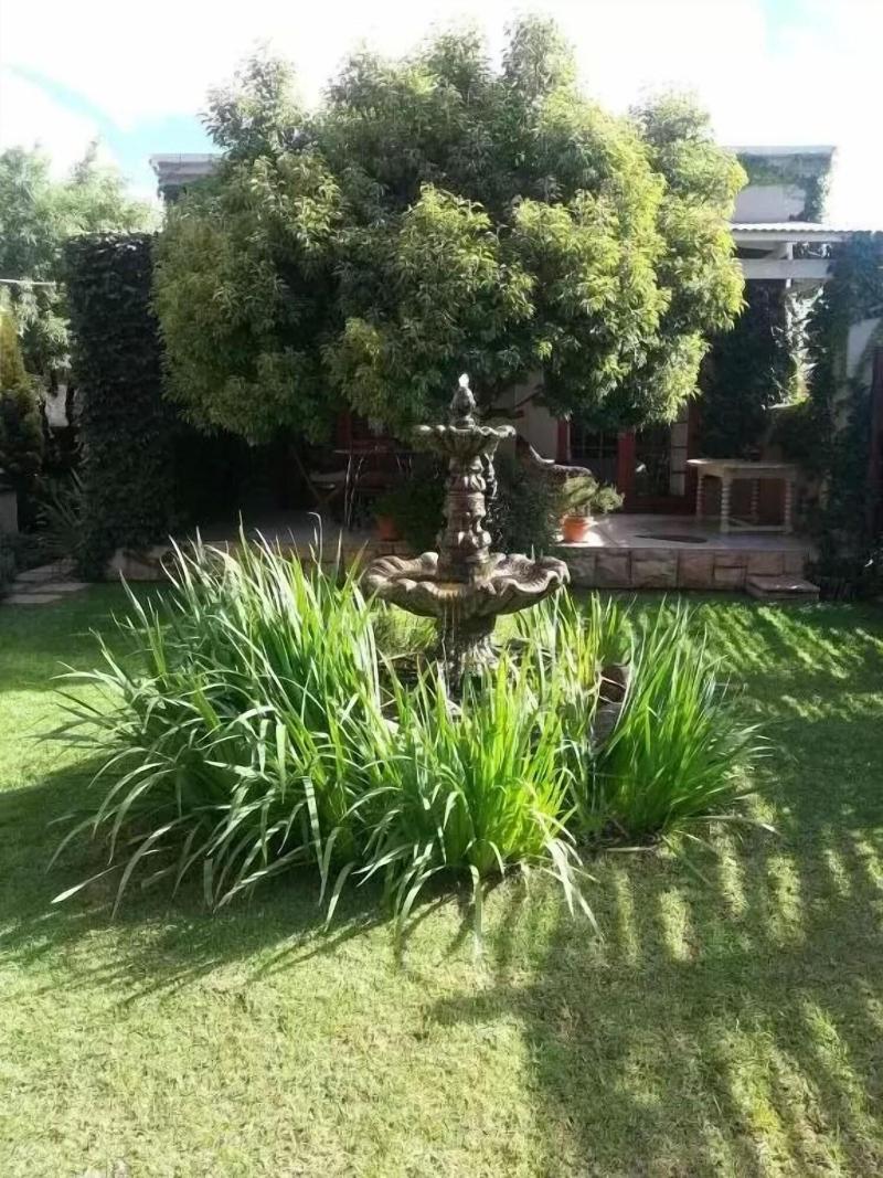 Town And Country Guest House