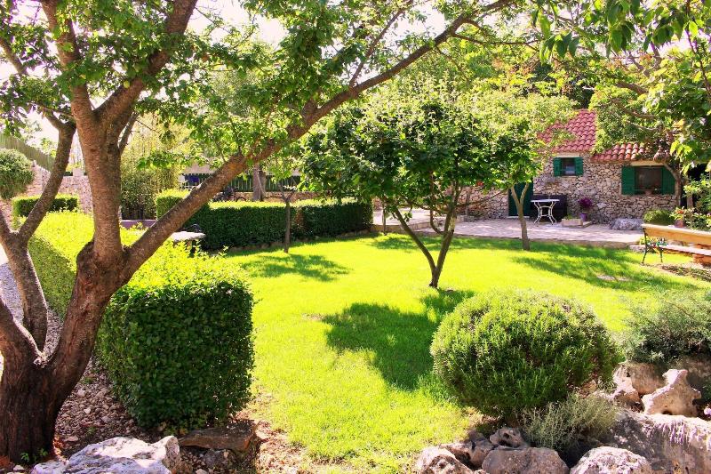 Bed & Breakfast Agrotourism Kalpić image