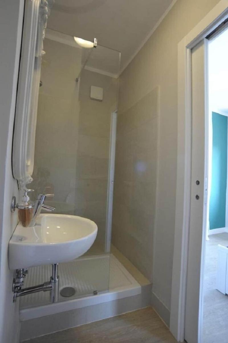 Aquarium Rooms image