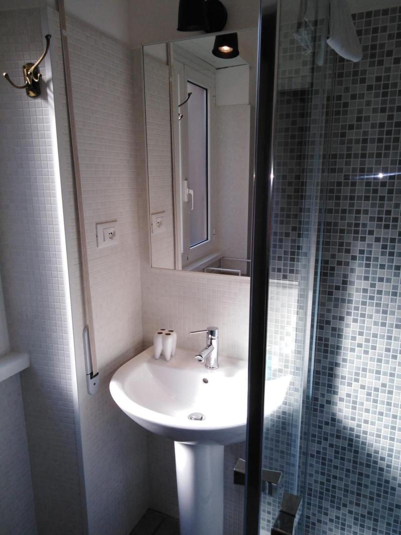 Garden Of Rome Guesthouse image