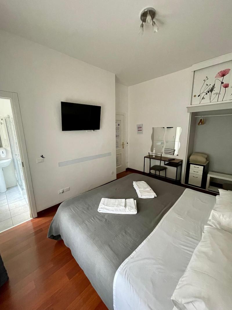 Garden Of Rome Guesthouse image